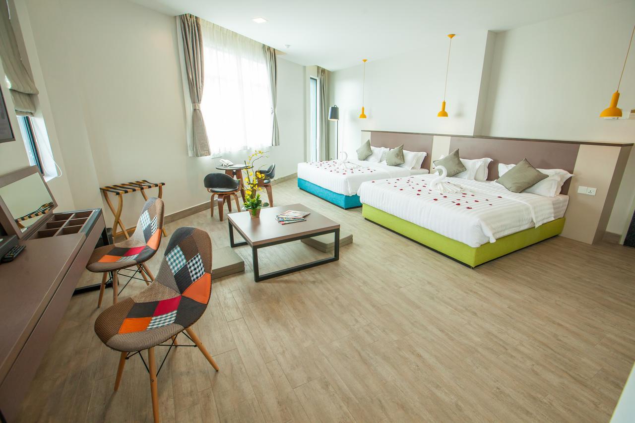 Bzz Hotel Скудай Екстер'єр фото