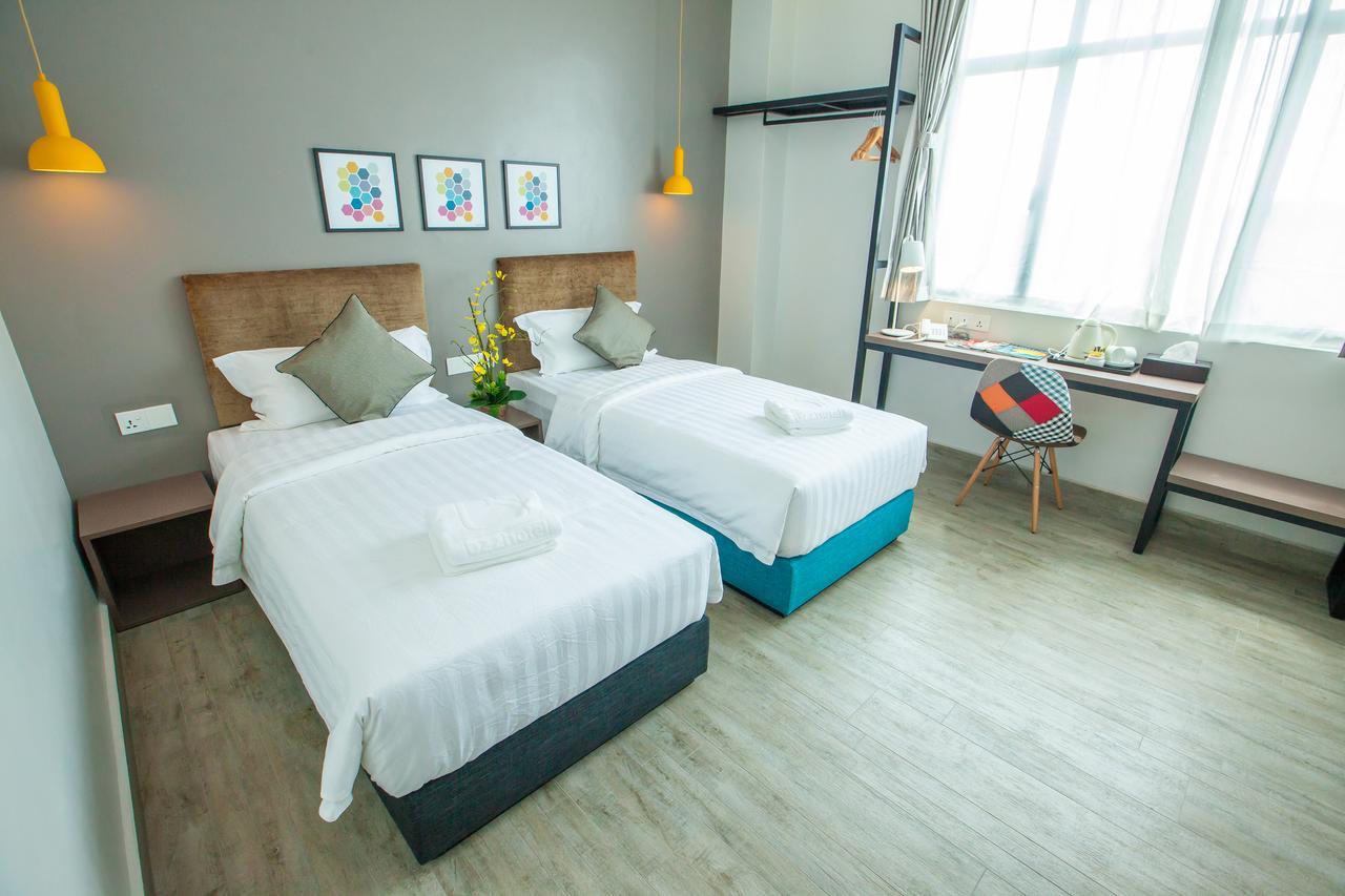 Bzz Hotel Скудай Екстер'єр фото
