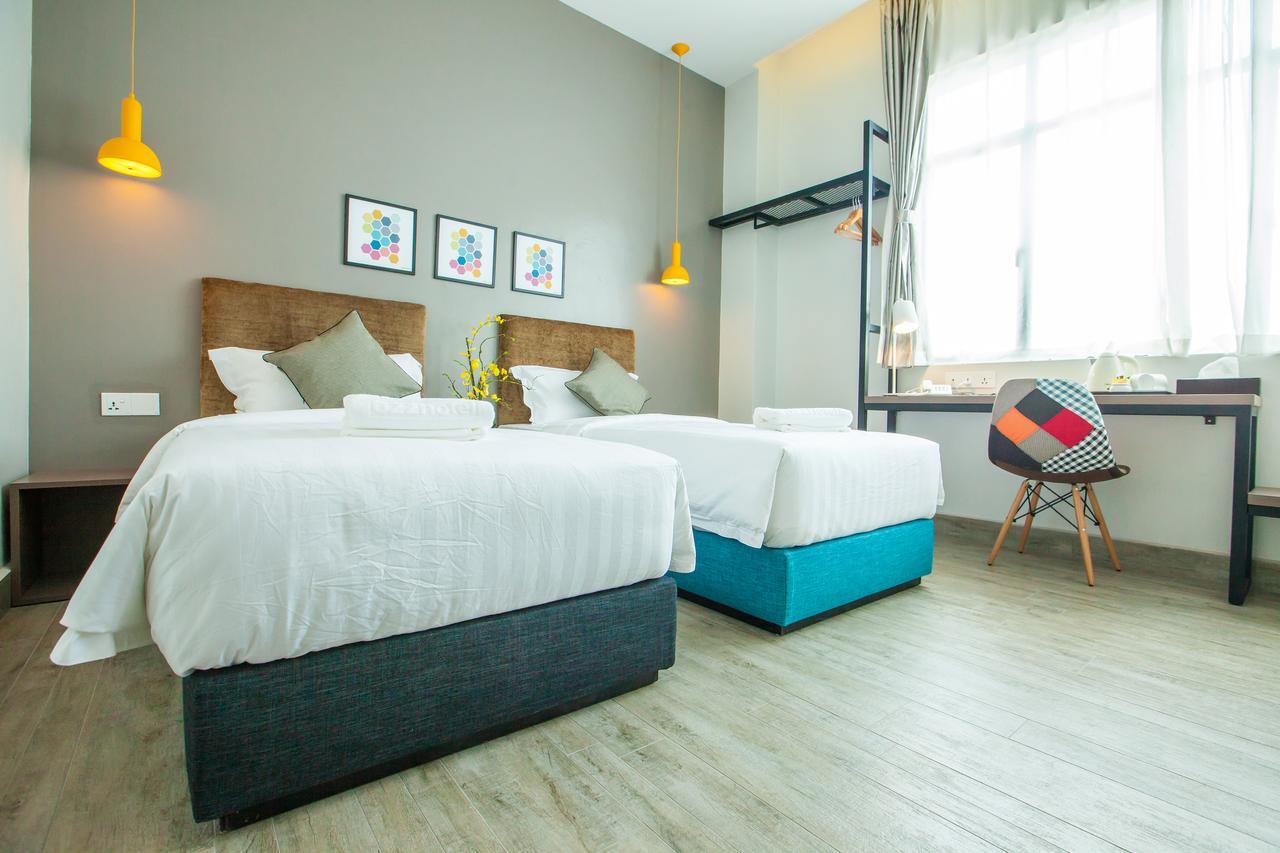 Bzz Hotel Скудай Екстер'єр фото